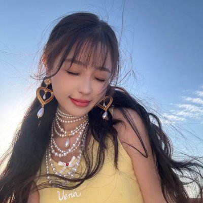 罗马尼亚末代王后 海报